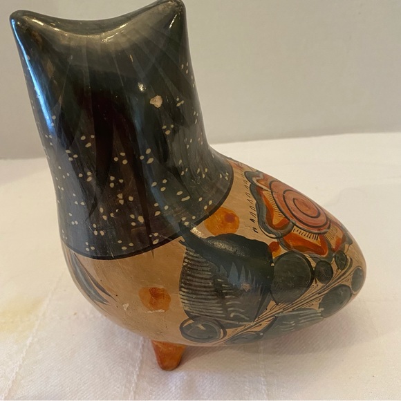 Darling vintage Mexican pottery birds. Signed on bottom. Preowned wear V.Silva - Picture 10 of 11